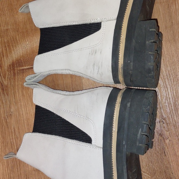 🧡❤️ Host Pick ❤️🧡 Women's slip on boot - Picture 7 of 12